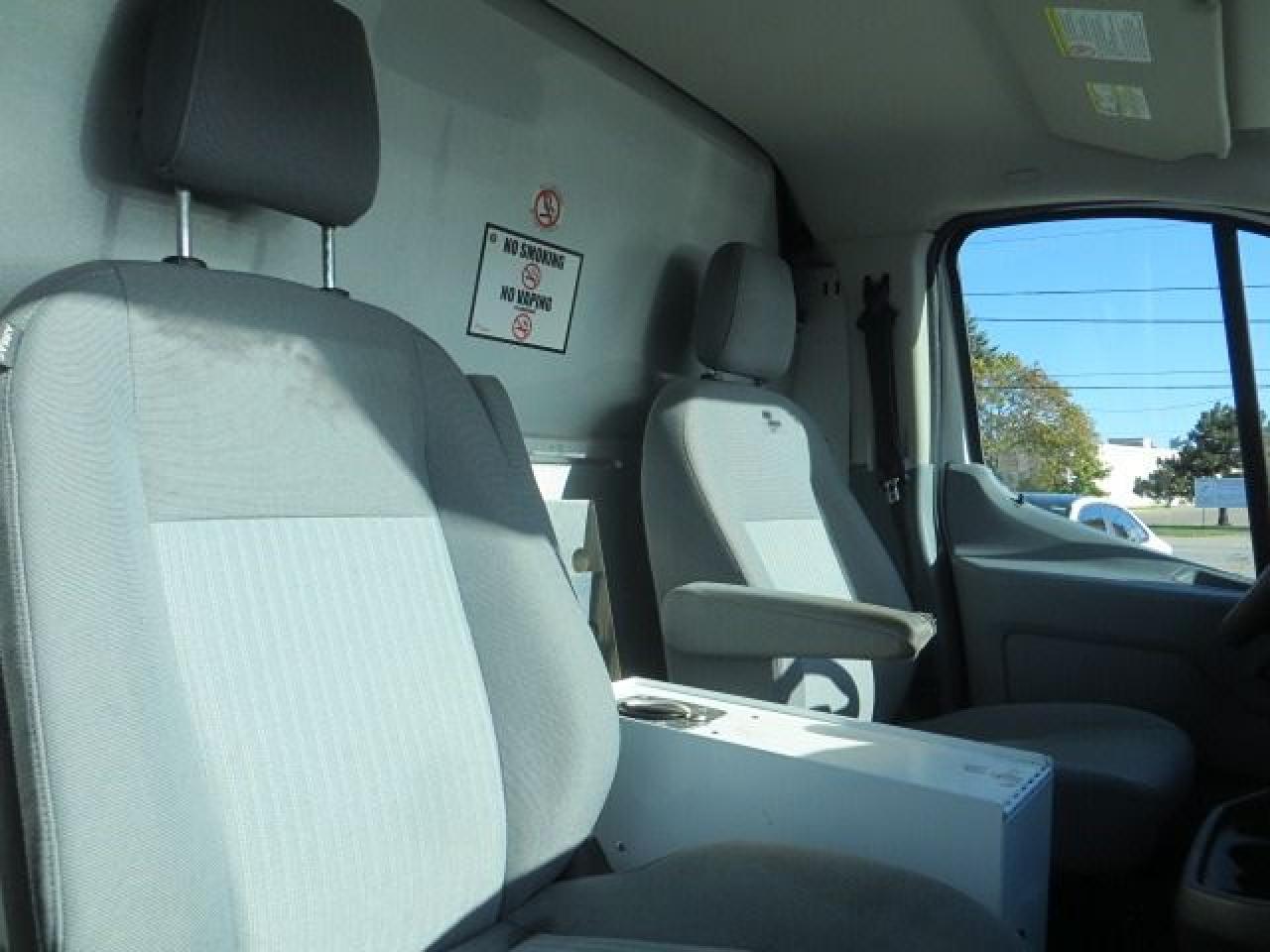 2016 Ford Transit Cargo Van CERTIFIED, 3.7L, EXTENDED, SHELVES, DIVIDER - Photo #11