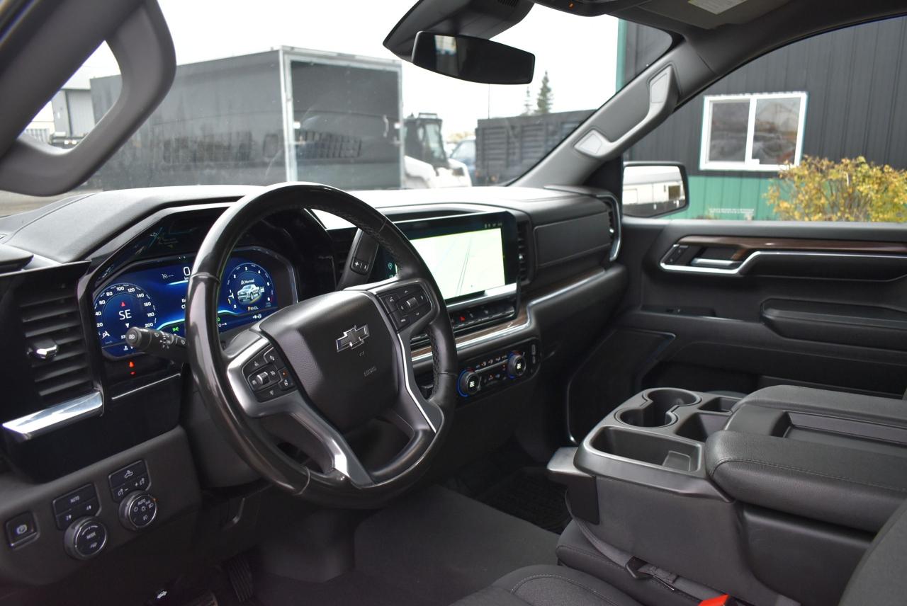 2023 Chevrolet Silverado 1500 RST -  2.7-litre Turbocharged - Photo #17