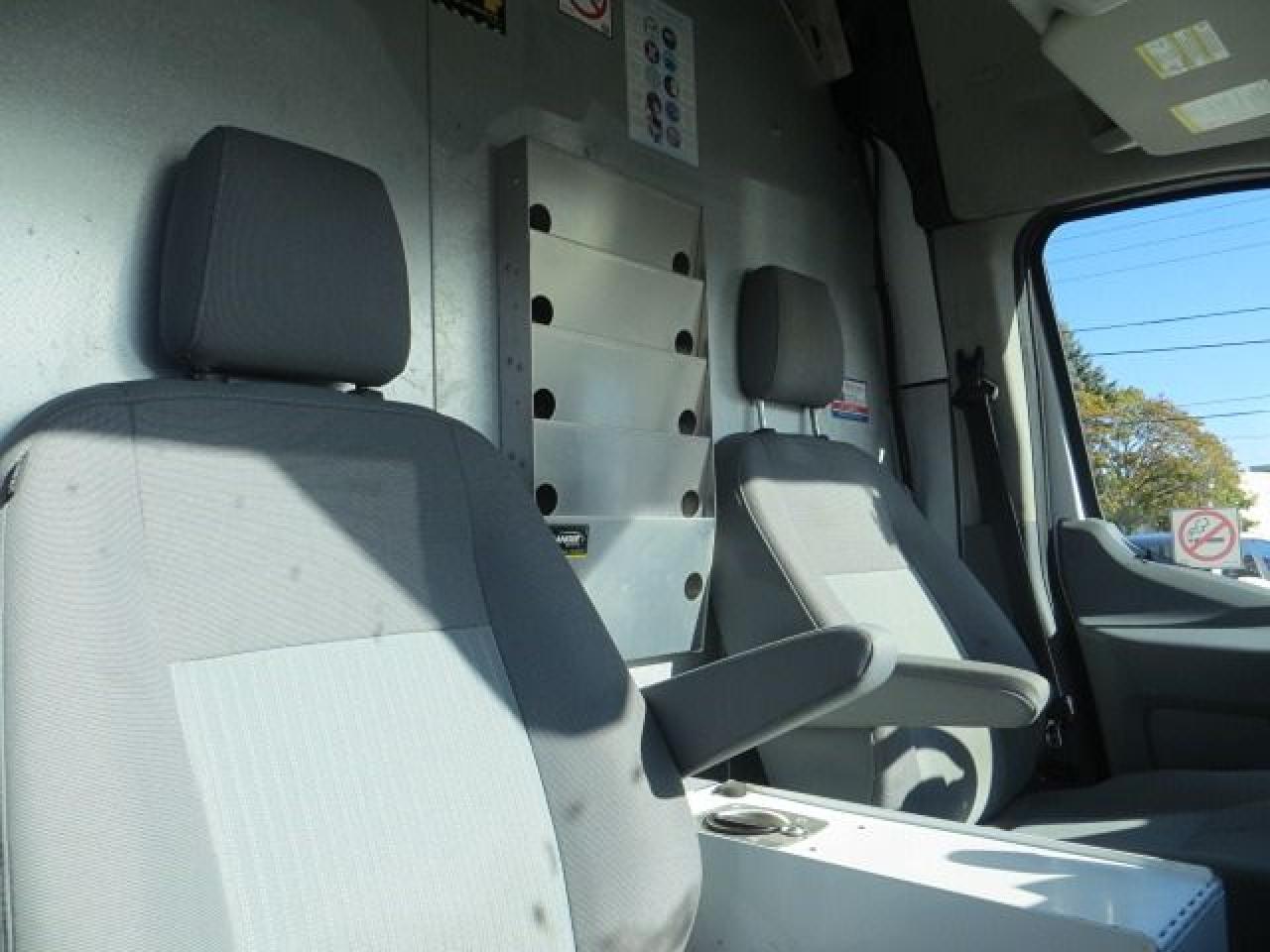 2017 Ford Transit Cargo Van CERTIFIED, 3.7L, HIGH ROOF T-350, 9500GVWR, 148" - Photo #11