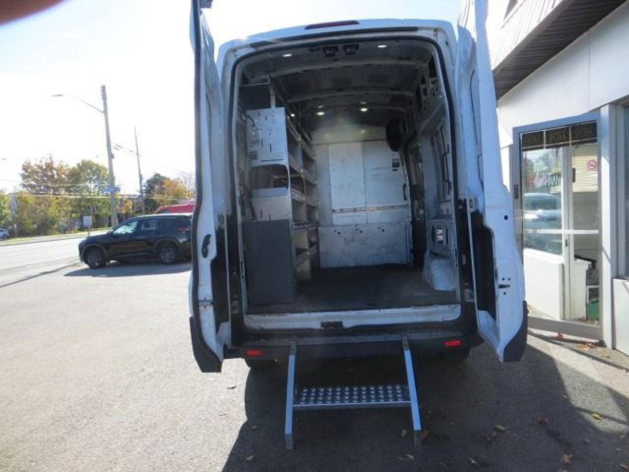 2017 Ford Transit Cargo Van CERTIFIED, 3.7L, HIGH ROOF T-350, 9500GVWR, 148" - Photo #16