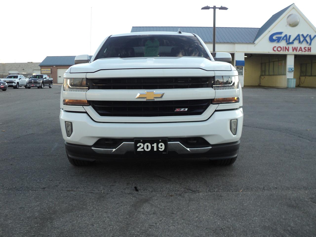 2019 Chevrolet Silverado 1500 LT DoubleCab Z71 4WD 5.3L8cyl 6'7"Box HeatedSeats - Photo #3