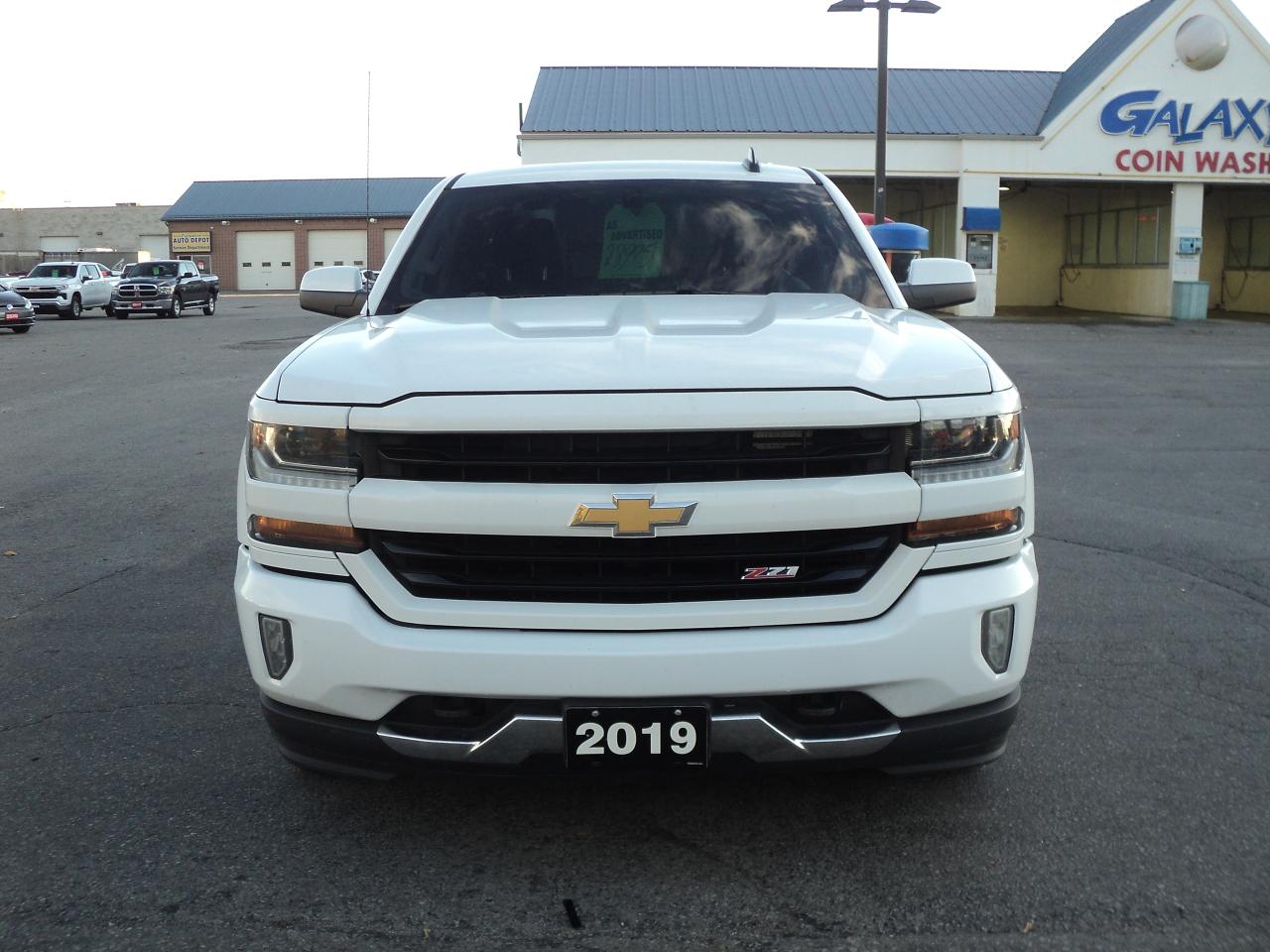 2019 Chevrolet Silverado 1500 LT DoubleCab Z71 4WD 5.3L8cyl 6'7"Box HeatedSeats Photo3