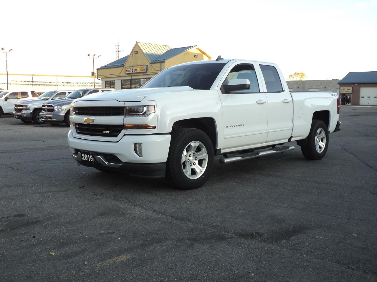 2019 Chevrolet Silverado 1500 LT DoubleCab Z71 4WD 5.3L8cyl 6'7"Box HeatedSeats - Photo #2