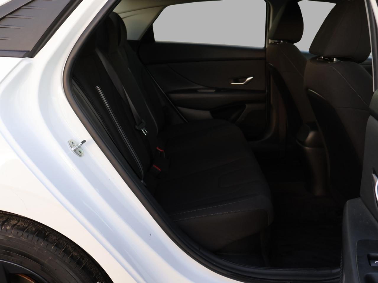 2022 Hyundai Elantra PREFERRED HYBRID CERTIFIED *HYUNDAI MAINTAIN* CAMERA BLUETOOTH HEATED B.SPOT LANE ASSIST SUNROOF CRUISE ALLOYS - Photo #16