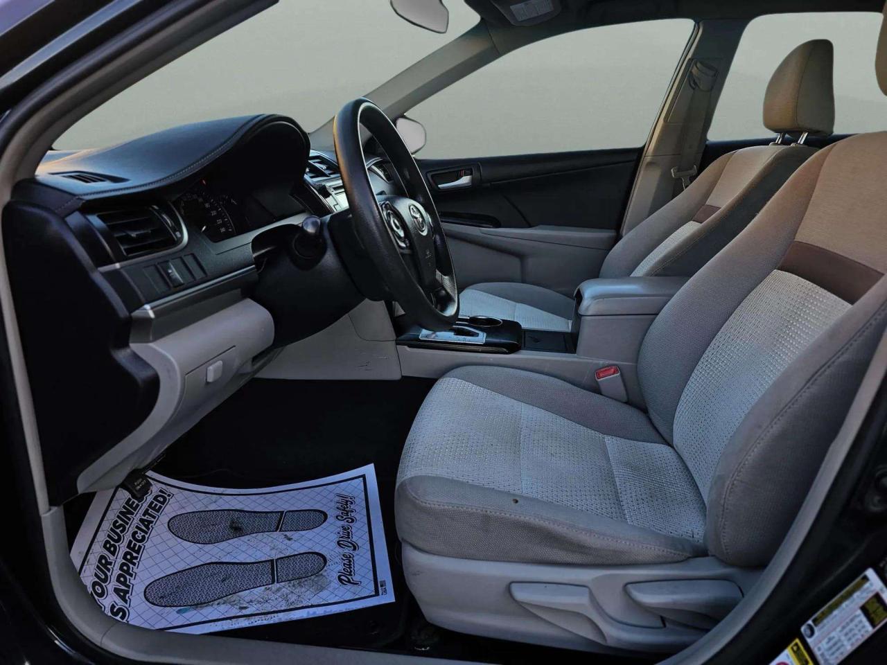 2014 Toyota Camry LE - Photo #10