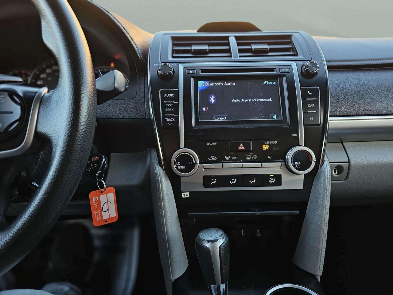 2014 Toyota Camry LE - Photo #15