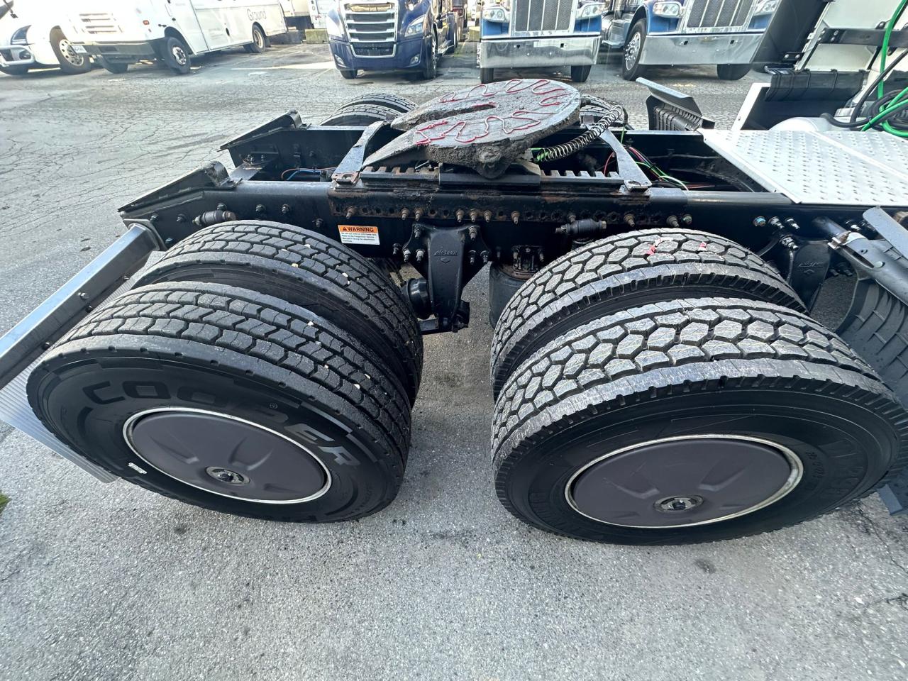 2024 Freightliner CASCADIA  - Photo #16