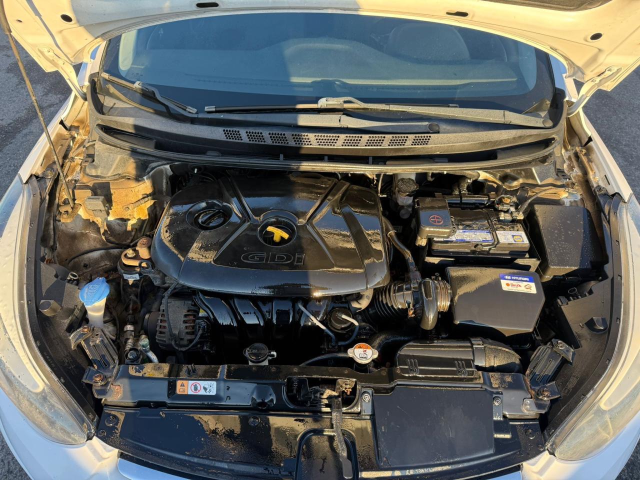 2015 Hyundai Elantra GLS, ALLOYS, MANUAL, 4 CYL, CERTIFIED - Photo #12