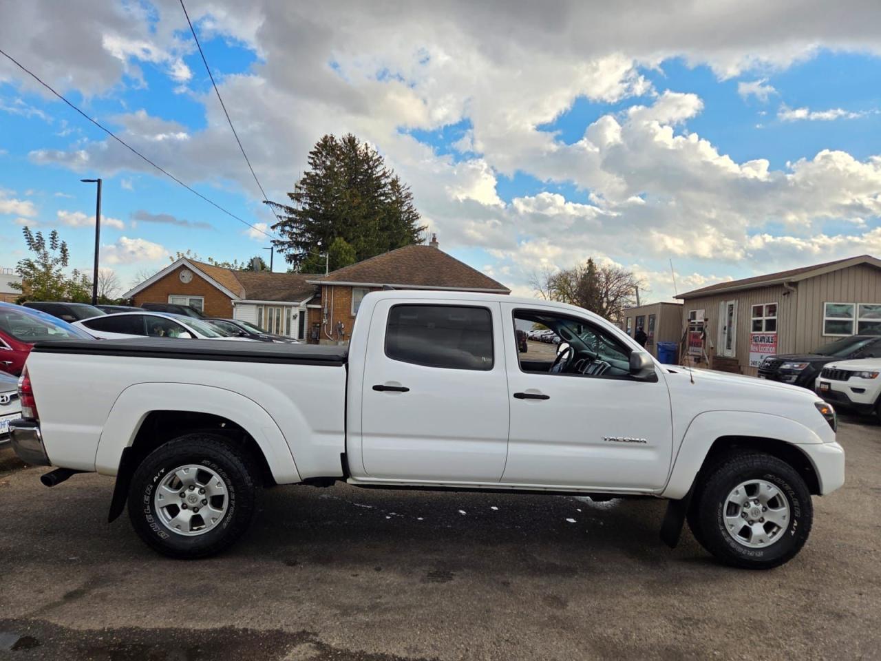 2015 Toyota Tacoma CREW CAB, 4X4, V6, ALLOYS, NO ACCIDENT, CERTIFIED - Photo #6