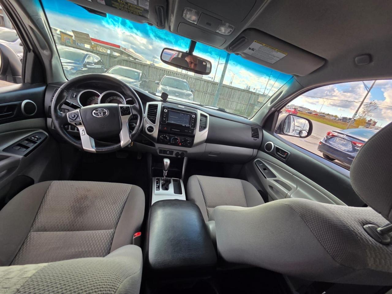 2015 Toyota Tacoma CREW CAB, 4X4, V6, ALLOYS, NO ACCIDENT, CERTIFIED - Photo #10