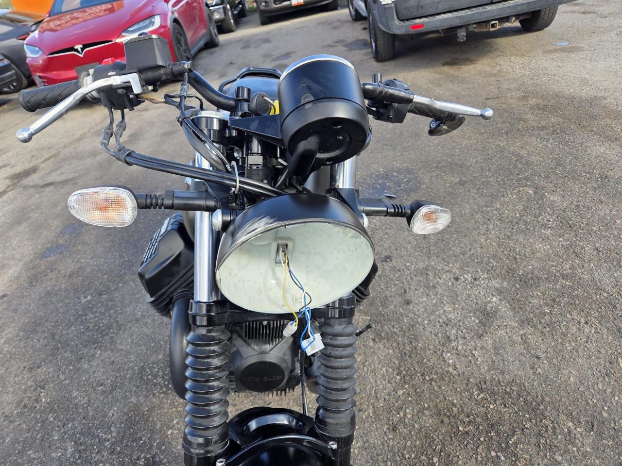 2017 Moto Guzzi V7 III STONE, LIGHT DAMAGE, RUNS WELL, AS IS SPECIAL - Photo #6