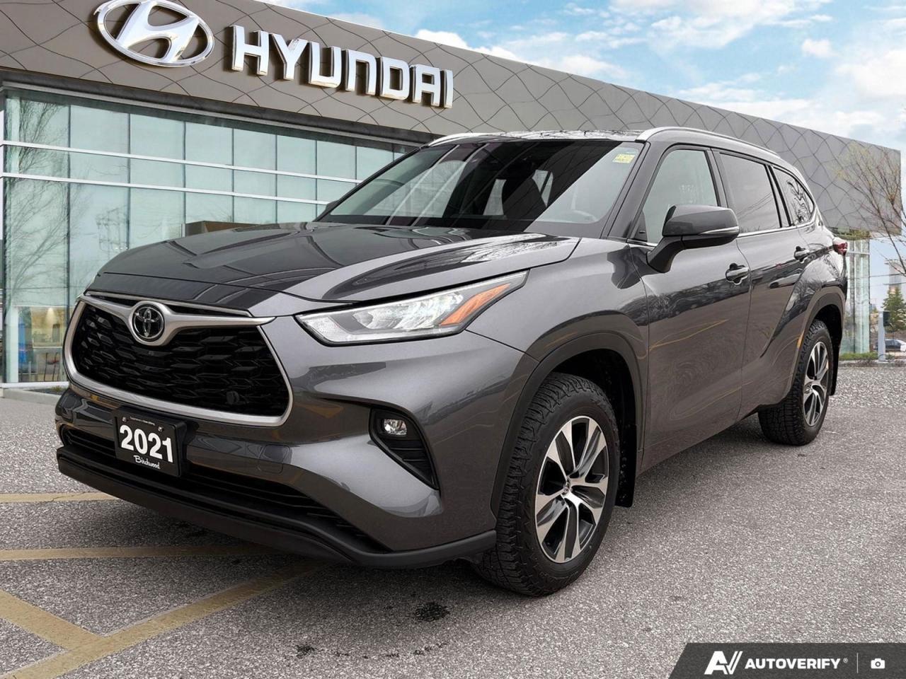 Used 2021 Toyota Highlander XLE for sale in Winnipeg, MB