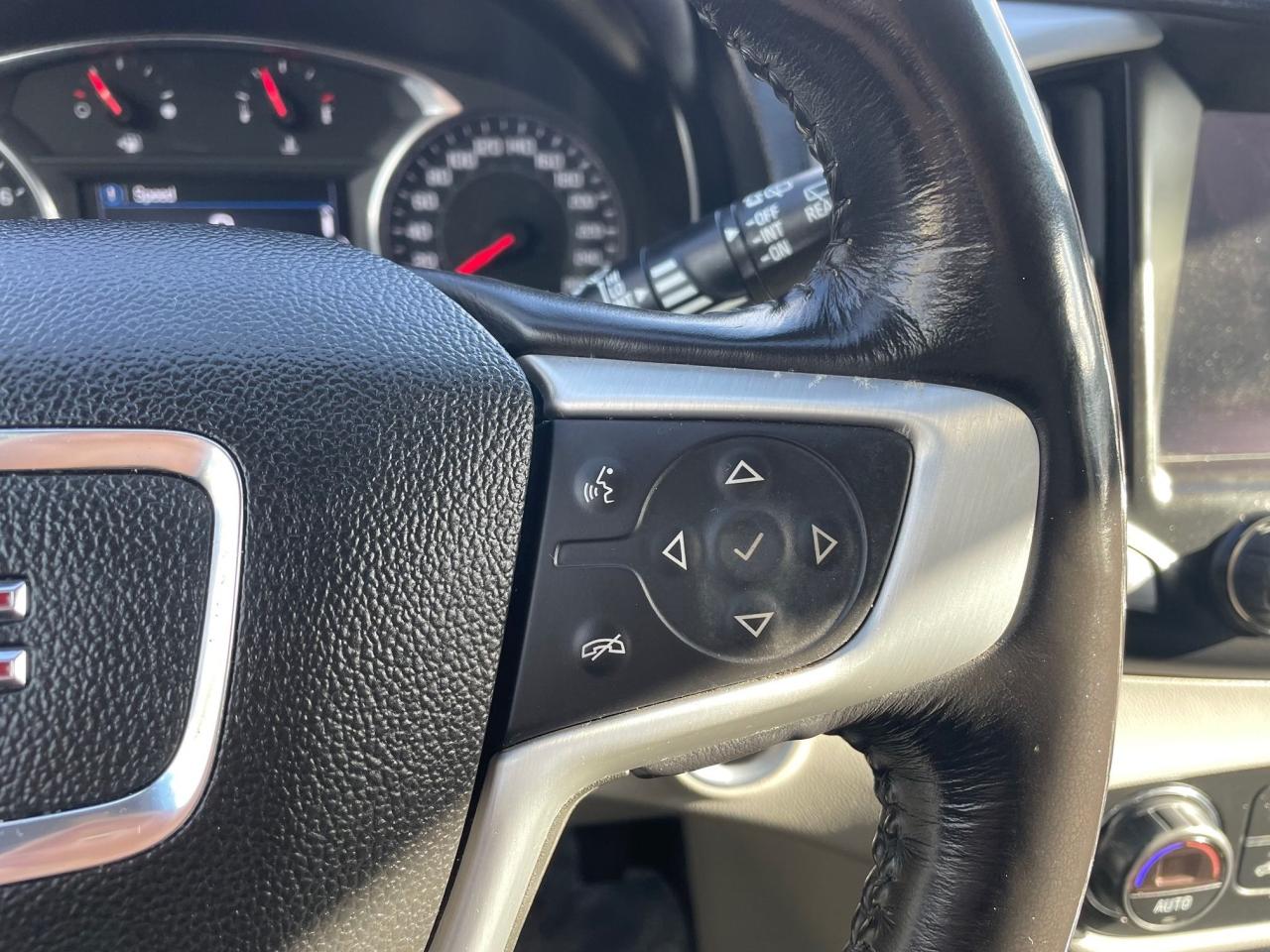 2018 GMC Terrain SLT *4X4, HEATED SEAT & STEERING, MOONROOF* - Photo #14