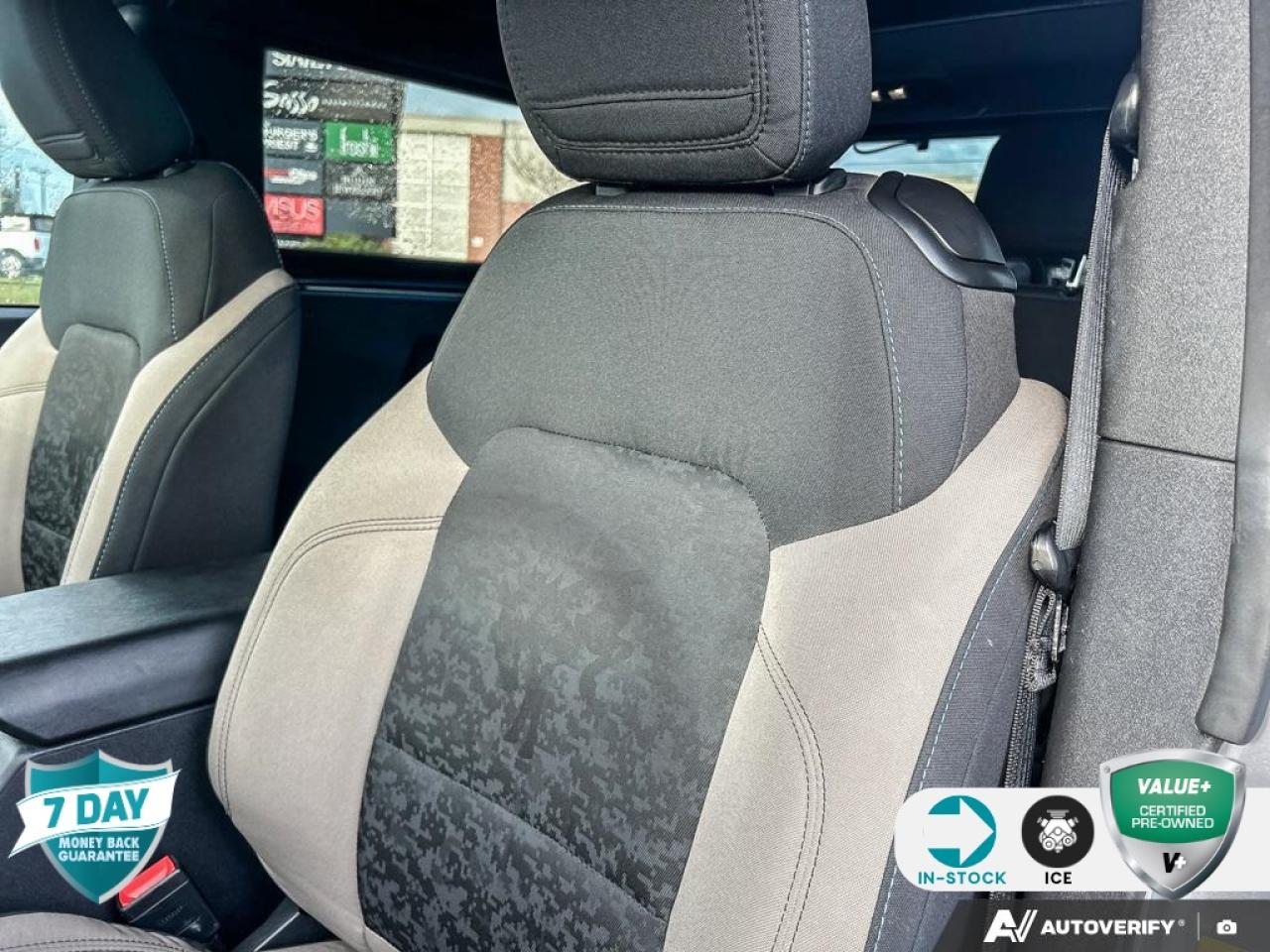 2022 Ford Bronco Wildtrak V6 WILDTRAK SASQUATCH 4X4 2 DOOR CERTIFIED Photo