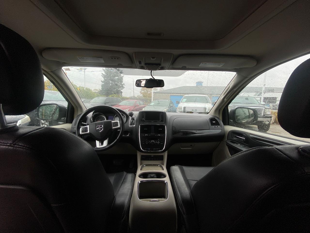 2014 Dodge Grand Caravan Crew - Photo #10