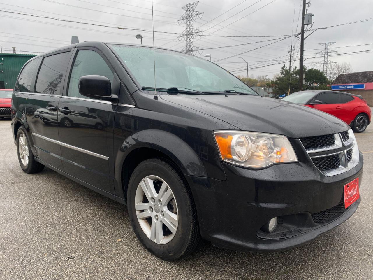 2014 Dodge Grand Caravan Crew Photo2