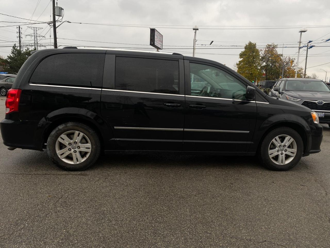 2014 Dodge Grand Caravan Crew - Photo #6
