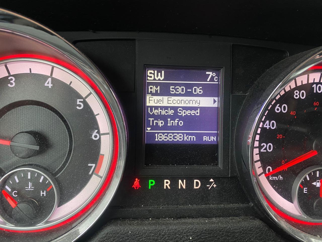 2014 Dodge Grand Caravan Crew - Photo #9