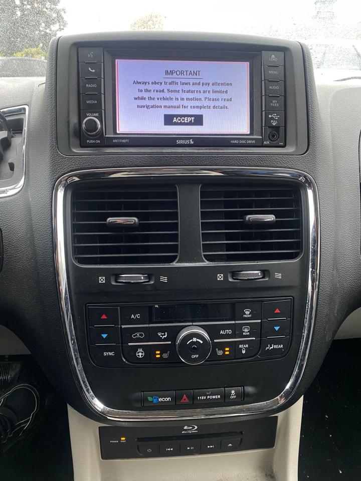 2014 Dodge Grand Caravan Crew - Photo #15