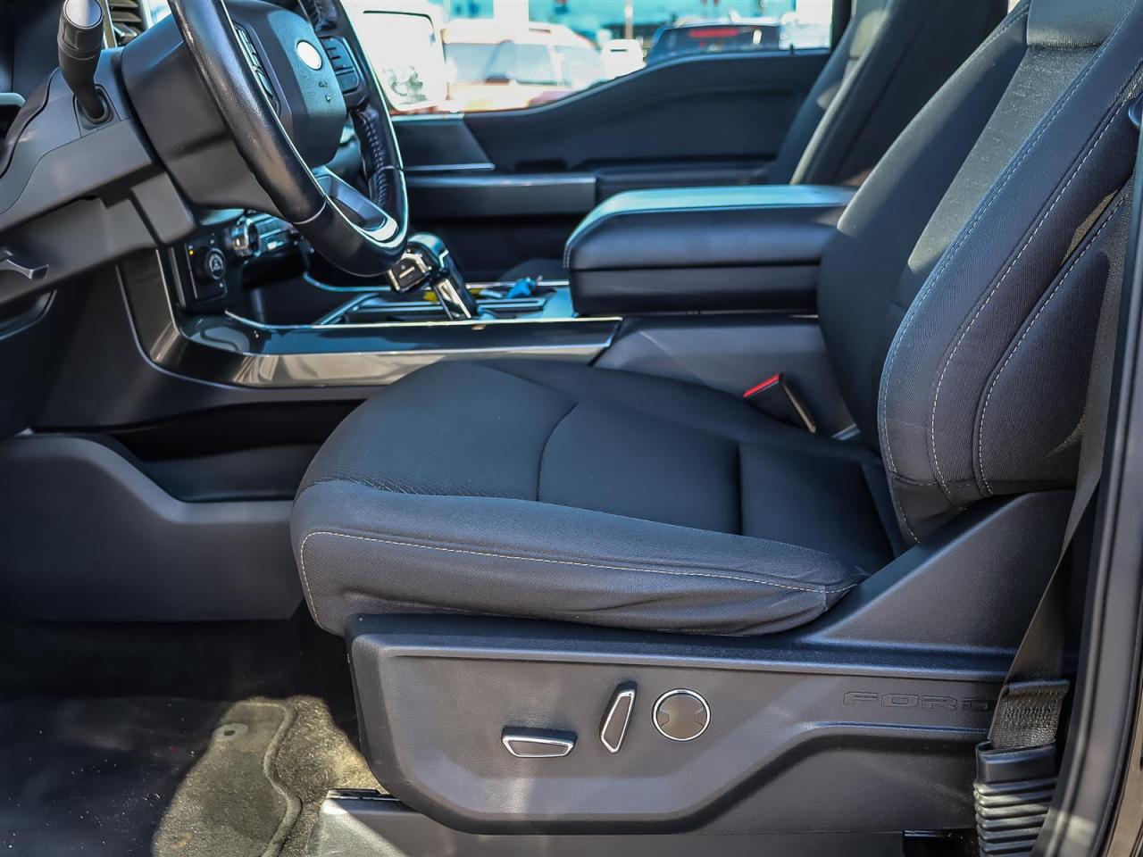 2021 Ford F-150 XLT Roof | Apple Car Play | tailgate step | Photo