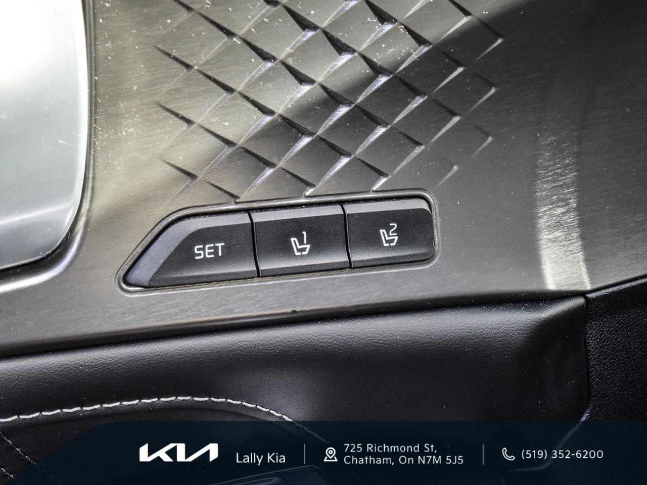 2022 Kia Sorento 2.5T SX w/Black Leather New Arrival | Low KMs | Clean CarFax | Leather | Roof | Nav Photo