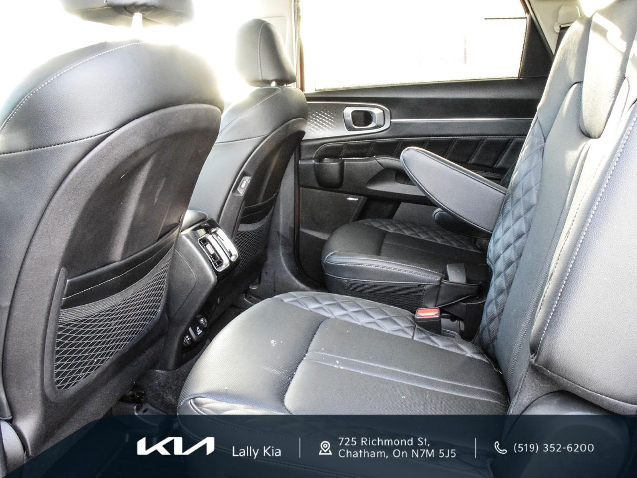 2022 Kia Sorento 2.5T SX w/Black Leather New Arrival | Low KMs | Clean CarFax | Leather | Roof | Nav Photo