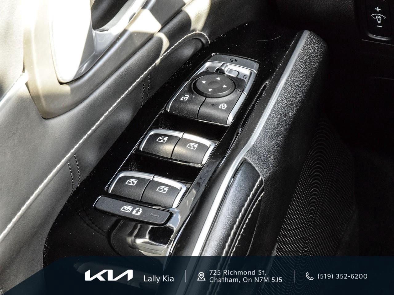 2022 Kia Sorento 2.5T SX w/Black Leather New Arrival | Low KMs | Clean CarFax | Leather | Roof | Nav Photo