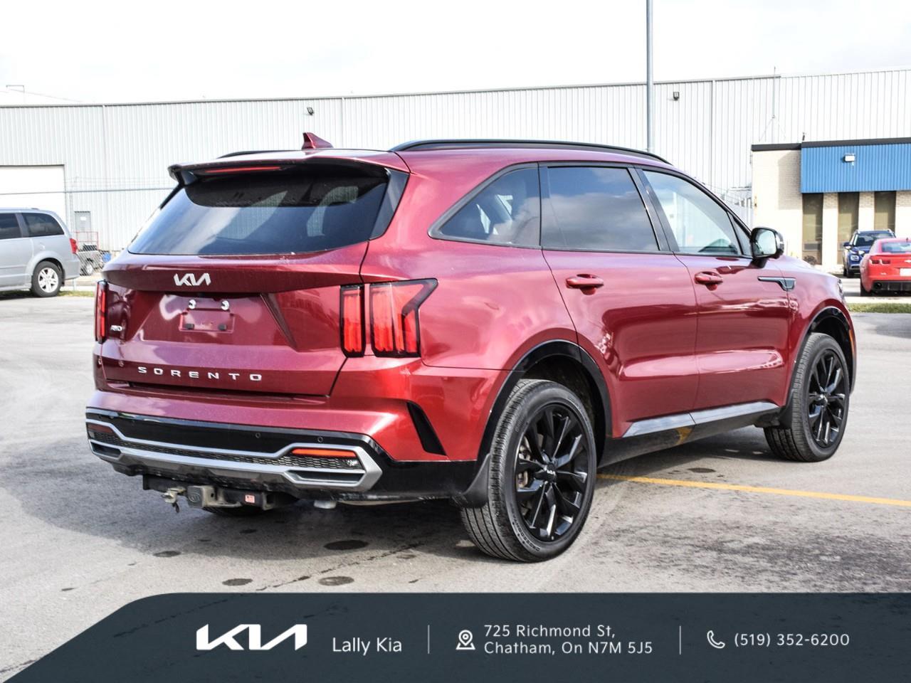 2022 Kia Sorento 2.5T SX w/Black Leather New Arrival | Low KMs | Clean CarFax | Leather | Roof | Nav Photo