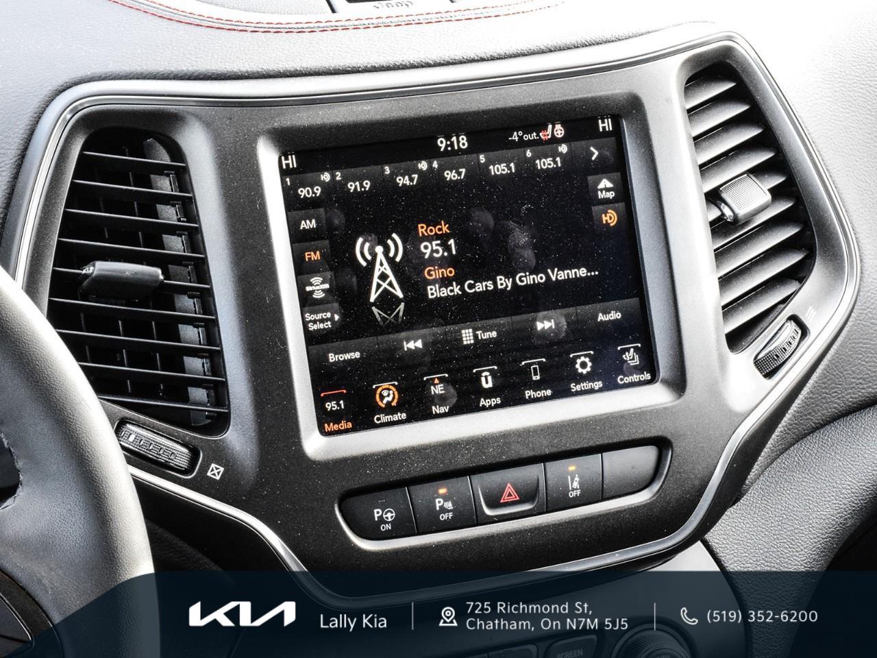 2023 Jeep Cherokee Trailhawk New Arrival | Clean CarFax | Low KMs | Leather | Nav | Roof Photo