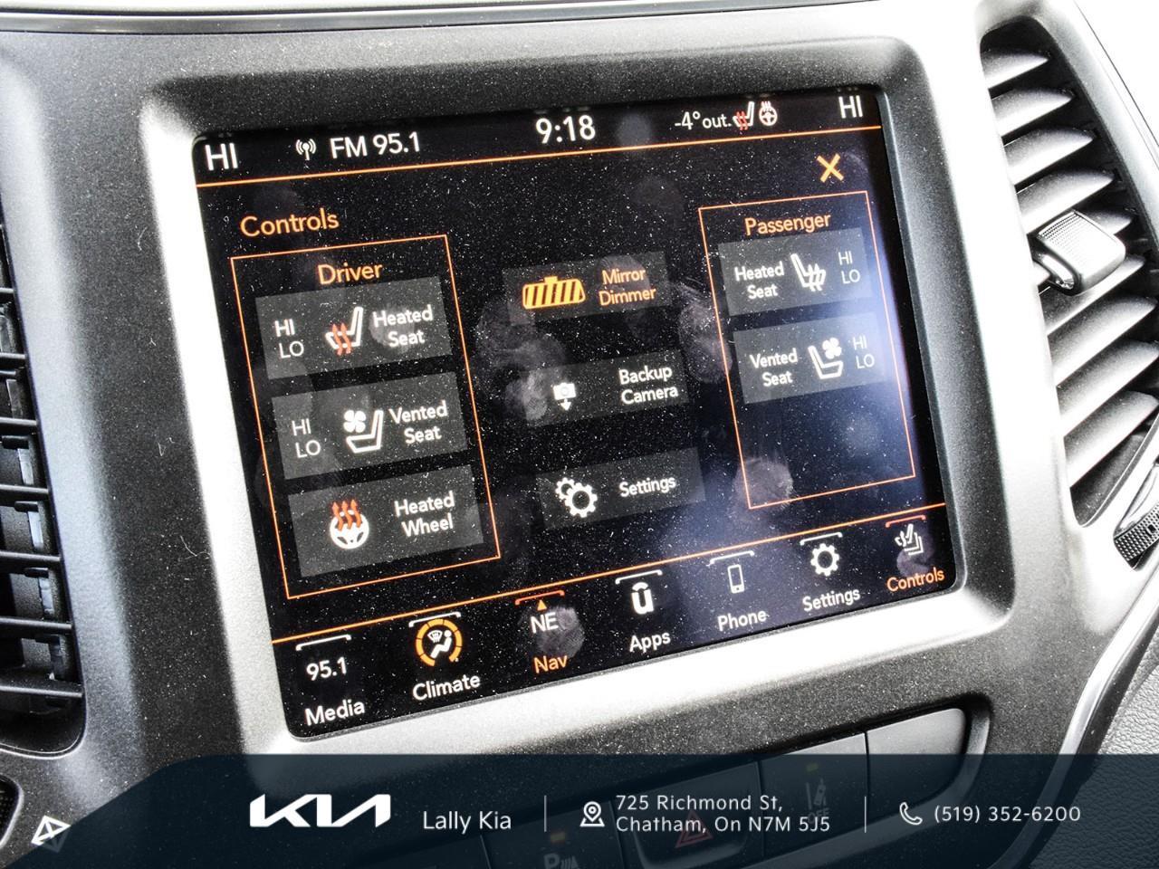 2023 Jeep Cherokee Trailhawk New Arrival | Clean CarFax | Low KMs | Leather | Nav | Roof Photo