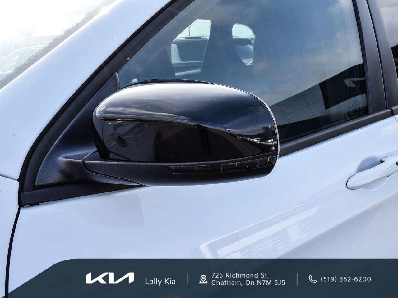 2023 Jeep Cherokee Trailhawk New Arrival | Clean CarFax | Low KMs | Leather | Nav | Roof Photo