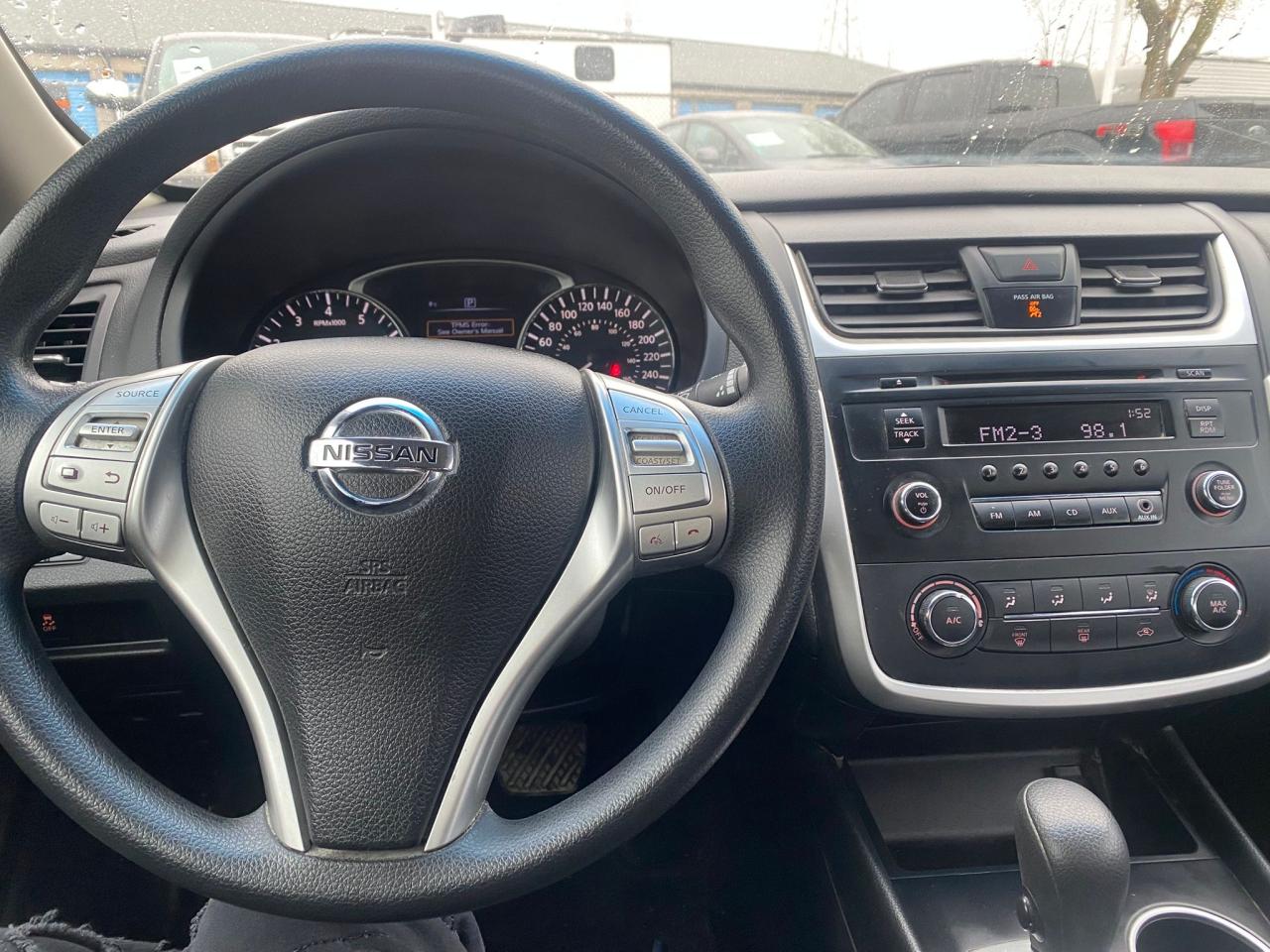 2016 Nissan Altima 2.5 S - Photo #14