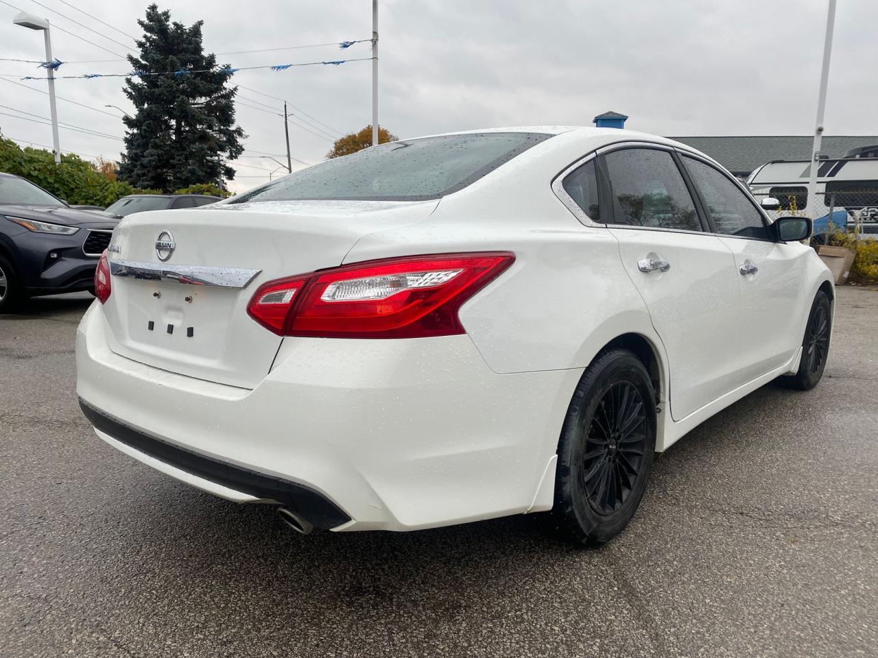 2016 Nissan Altima 2.5 S - Photo #10