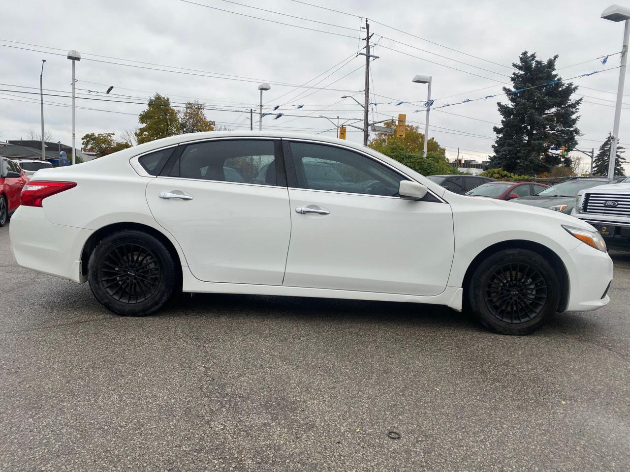 2016 Nissan Altima 2.5 S Photo4