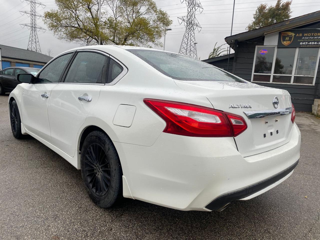 2016 Nissan Altima 2.5 S - Photo #3