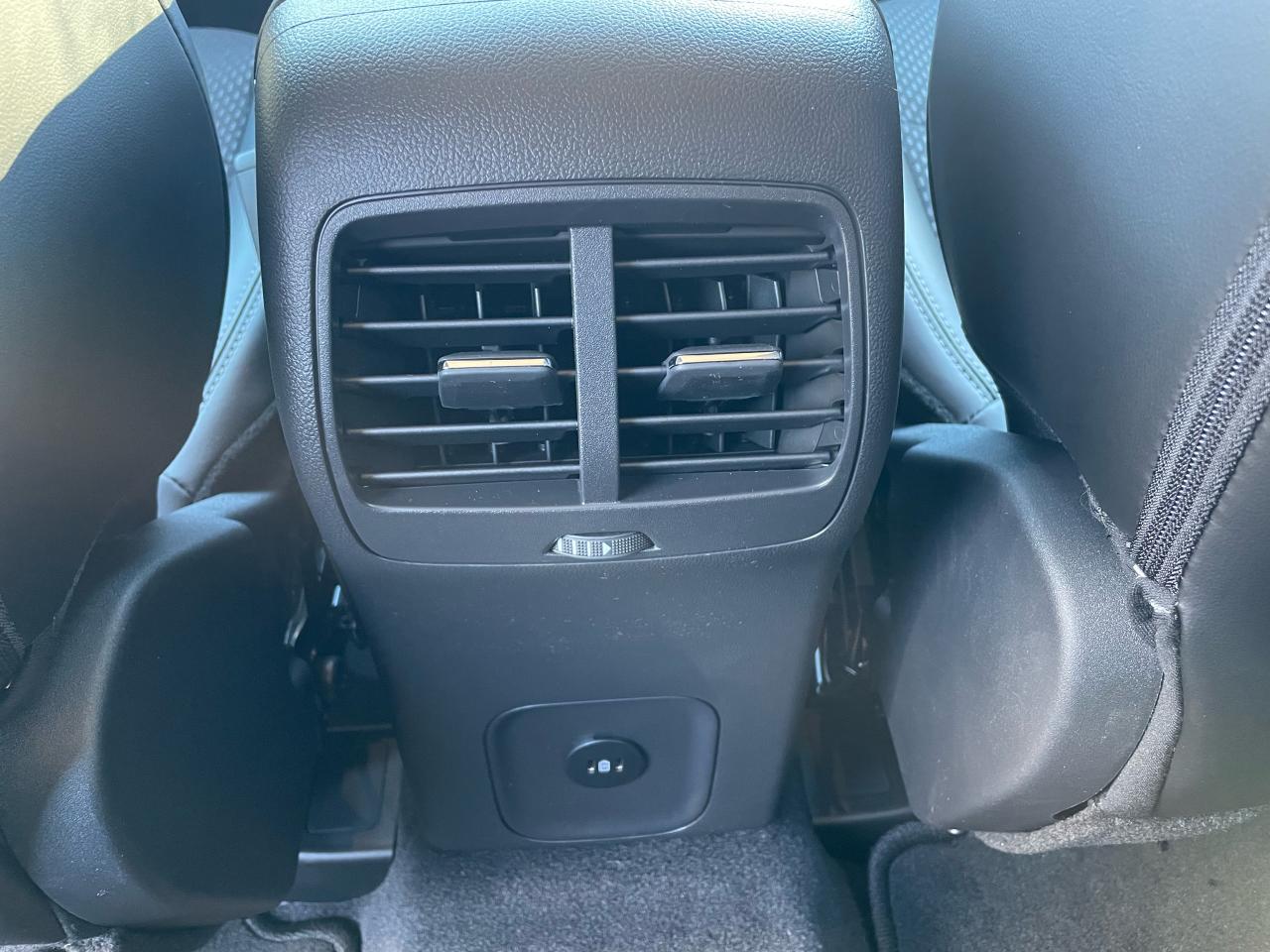 2026 Ford Escape PHEV Photo5