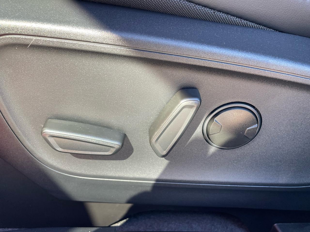 2026 Ford Escape PHEV Photo5