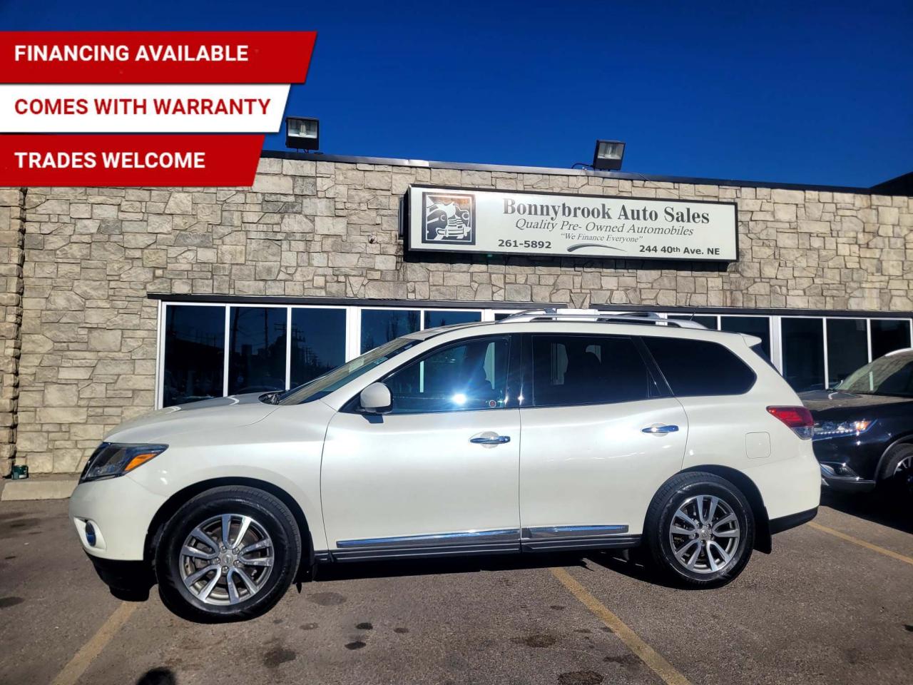 Used 2016 Nissan Pathfinder 4WD 4dr SL/LEATHER/NAVIGATION/REMOTE STARTER for sale in Calgary, AB