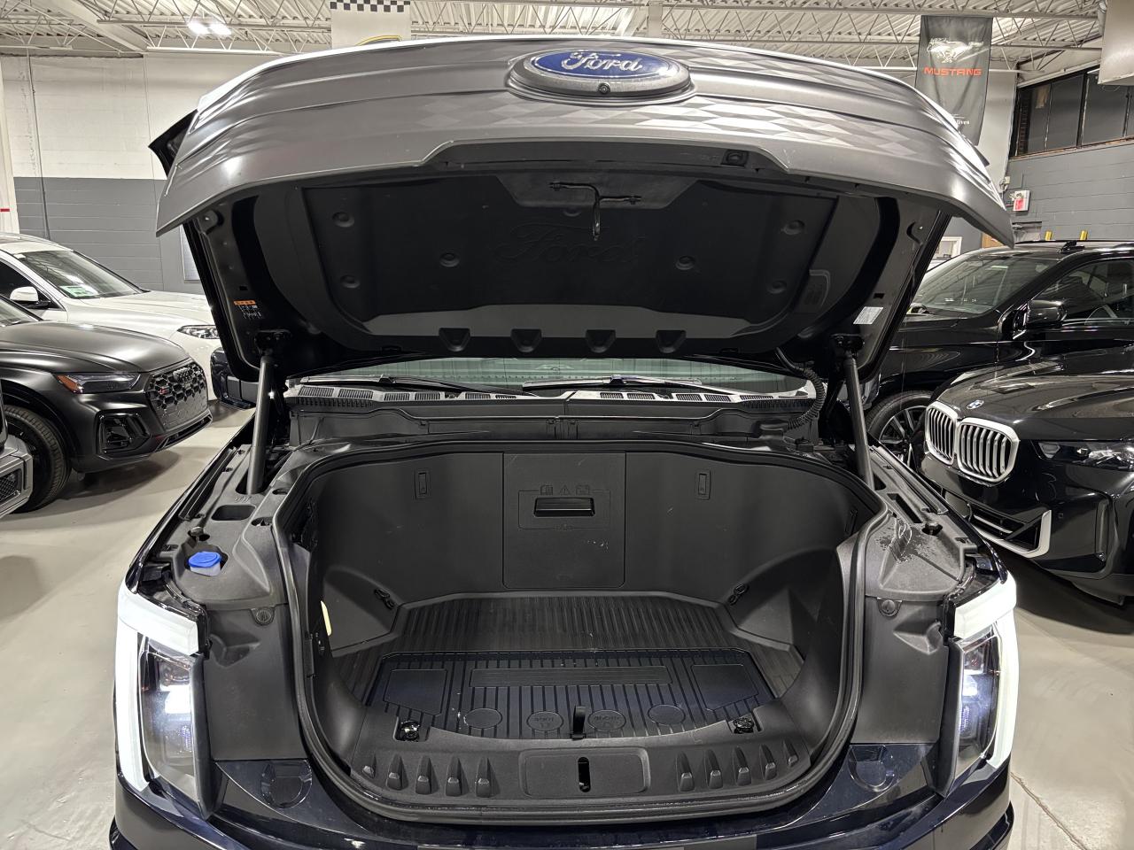 2023 Ford F-150 Lightning LARIAT 4WD|SUPERCREW|EXTENDEDRANGE|ANTIMATTERBLUE| Photo2