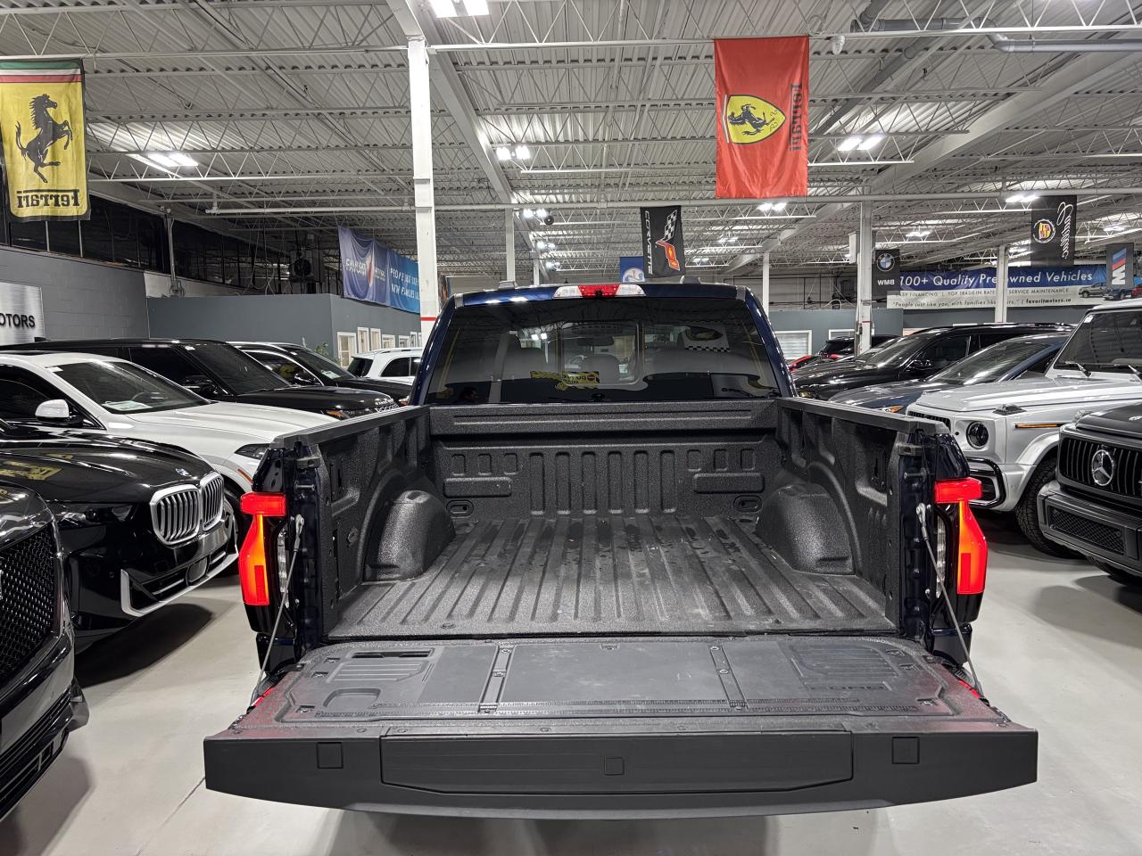 2023 Ford F-150 Lightning LARIAT 4WD|SUPERCREW|EXTENDEDRANGE|ANTIMATTERBLUE| - Photo #9