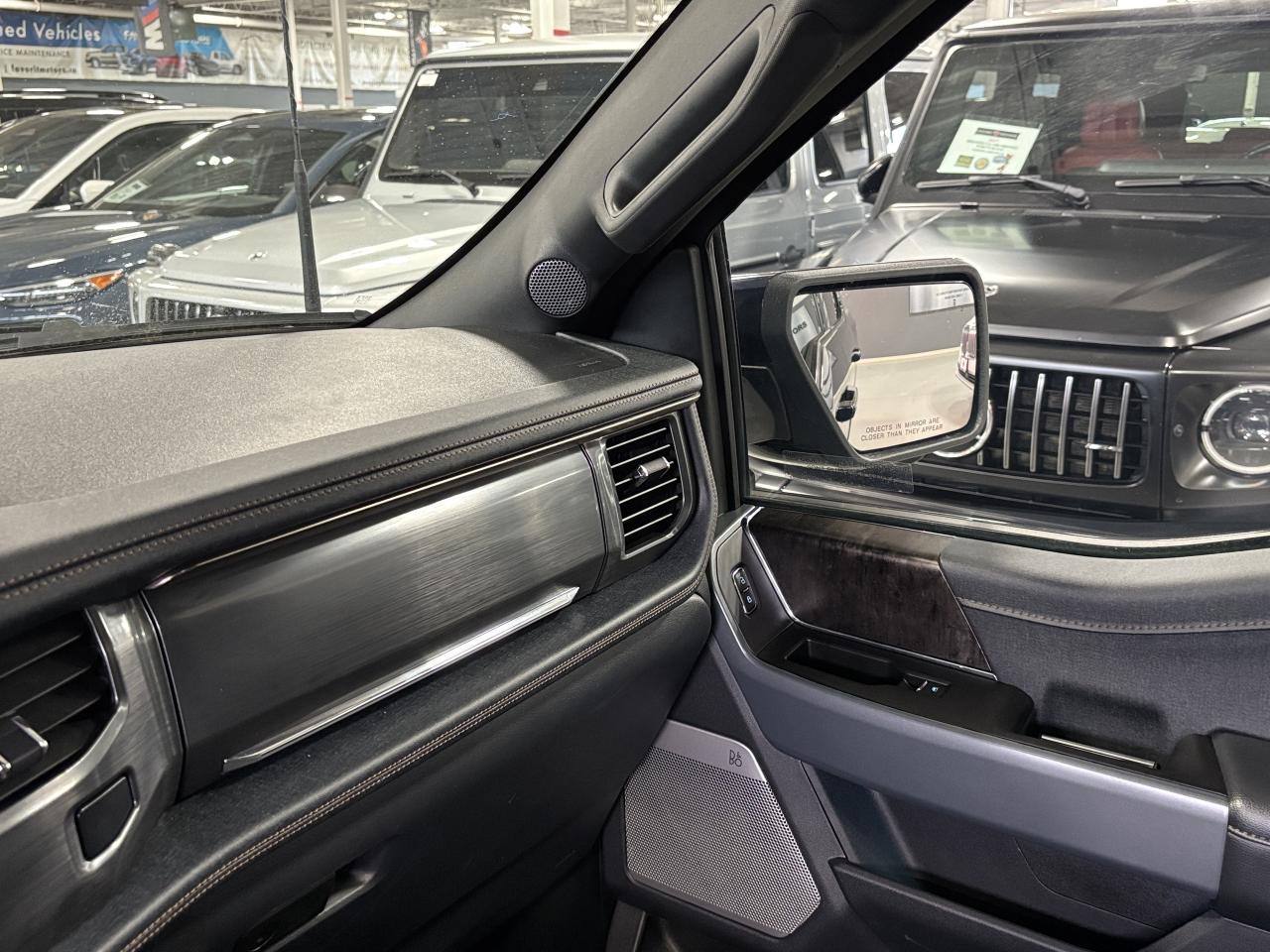 2023 Ford F-150 Lightning LARIAT 4WD|SUPERCREW|EXTENDEDRANGE|ANTIMATTERBLUE| Photo