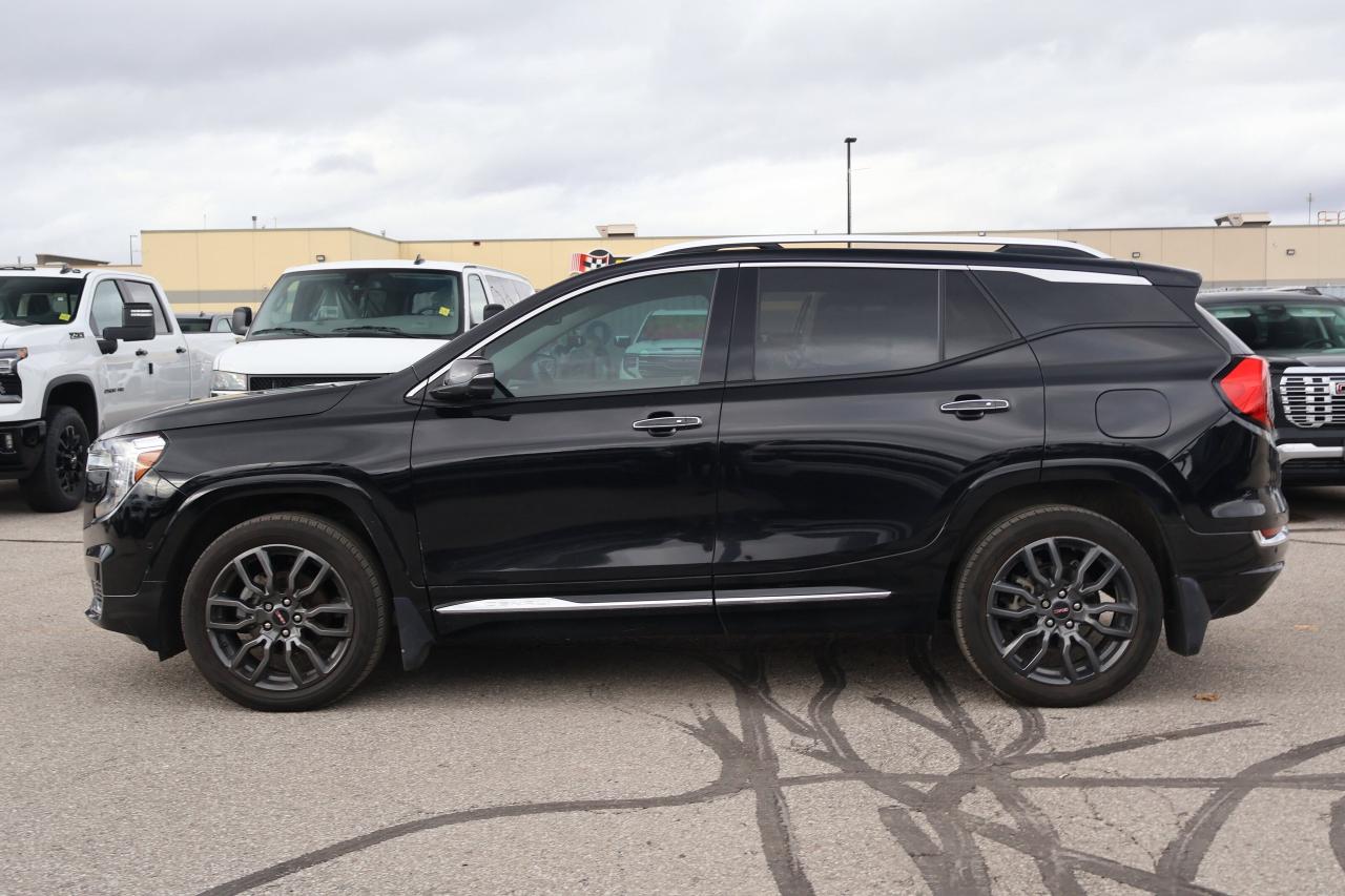 2024 GMC Terrain Denali | Cooled Seats | Photo