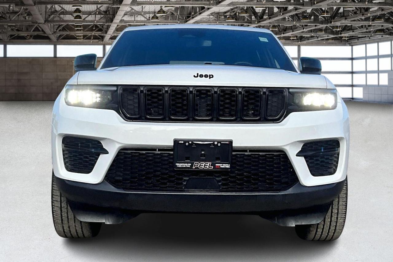 2023 Jeep Grand Cherokee Altitude |Heated Seats |Safety Tech |Sunroof |4X4 Photo2