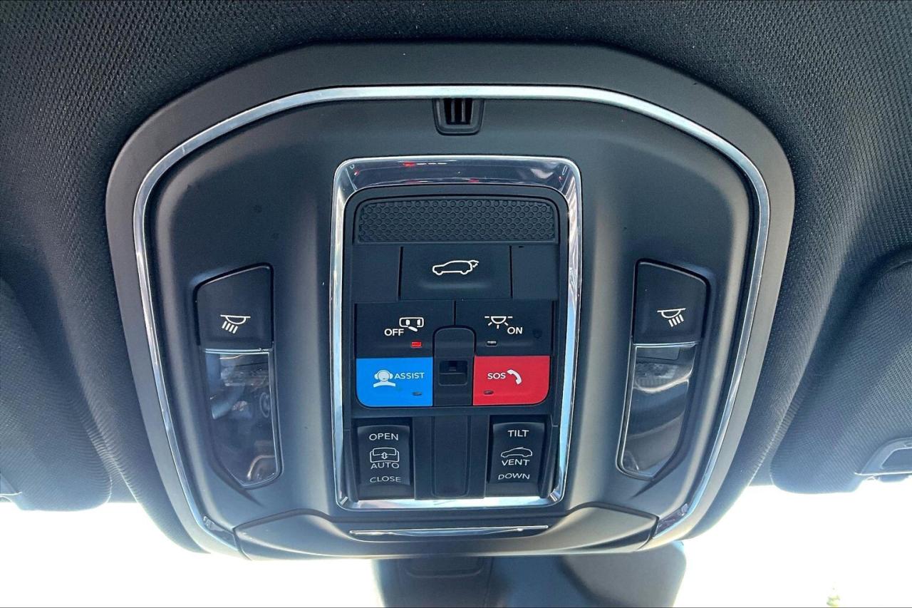 2023 Jeep Grand Cherokee Altitude |Heated Seats |Safety Tech |Sunroof |4X4 Photo