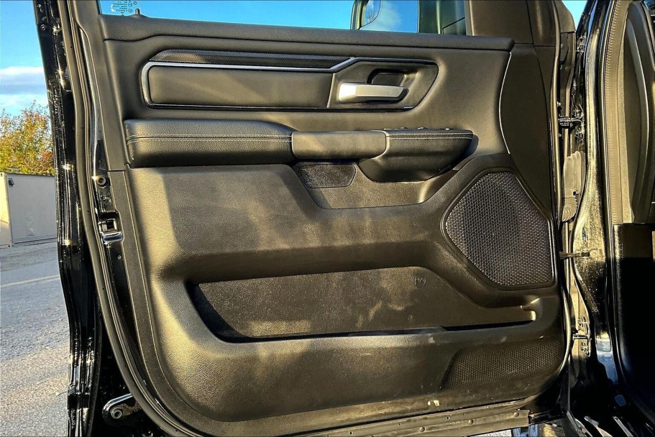 2024 RAM 1500 Sport | 12" Screen | Vented Leather | NAV | 4X4 Photo