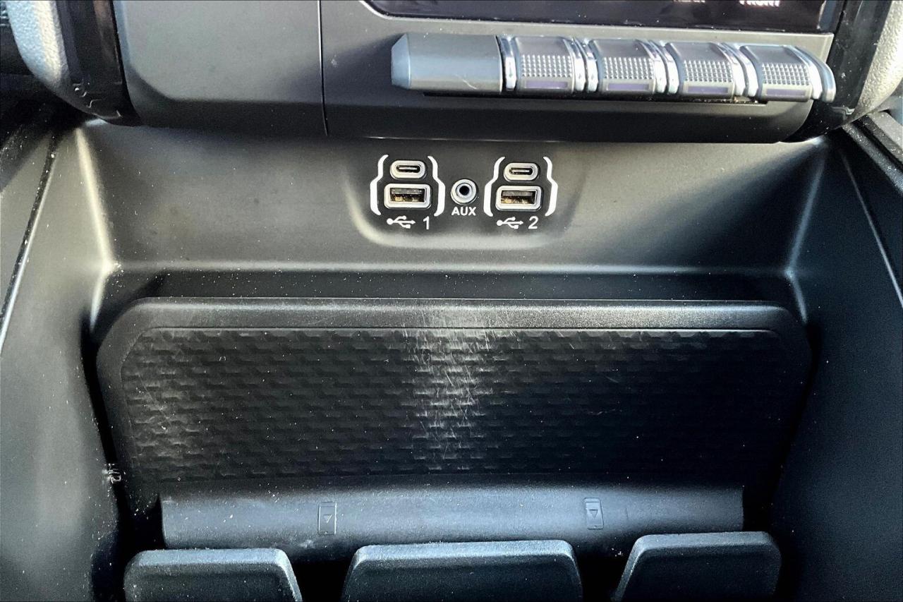 2024 RAM 1500 Sport | 12" Screen | Vented Leather | NAV | 4X4 Photo