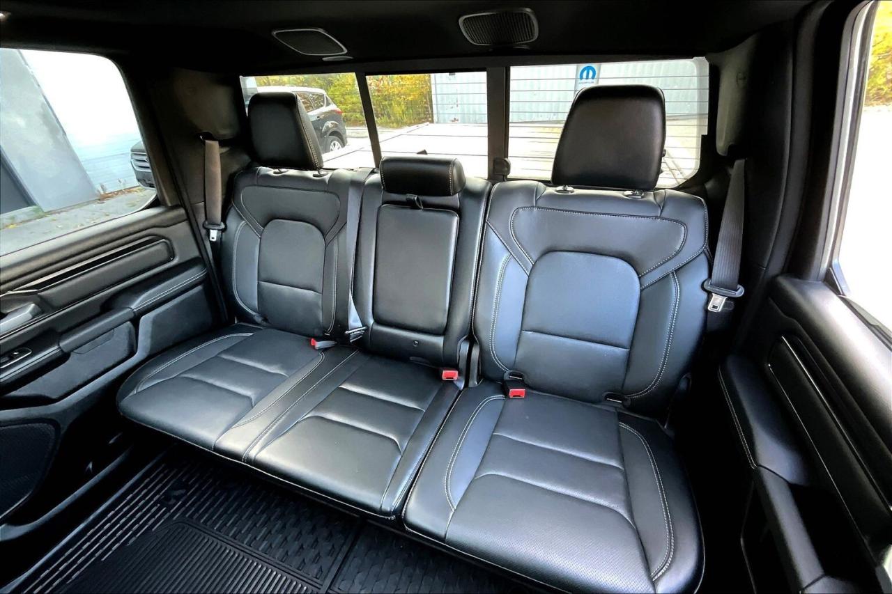 2024 RAM 1500 Sport | 12" Screen | Vented Leather | NAV | 4X4 Photo