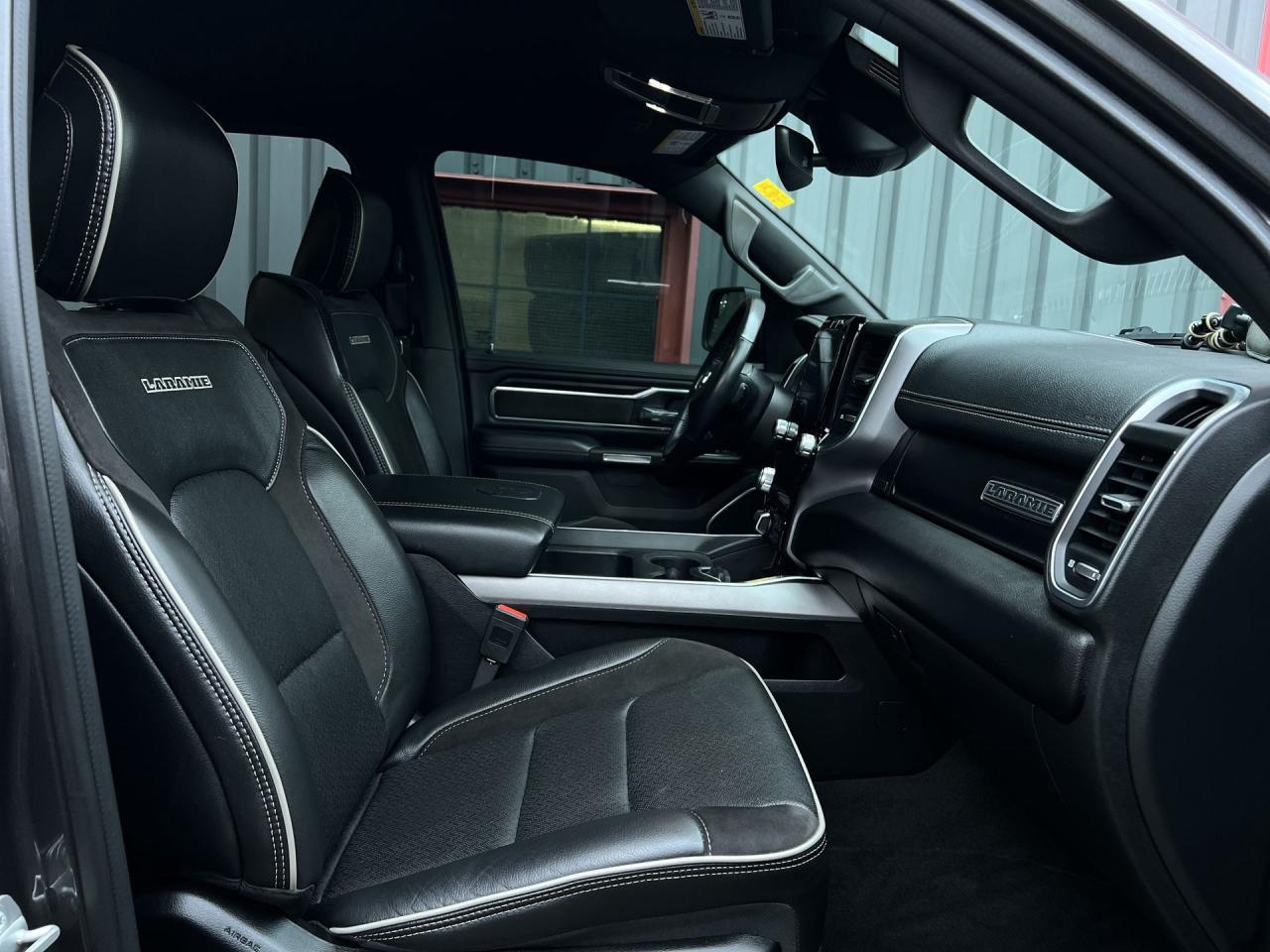 2023 RAM 1500 LARAMIE SPORT 4X4 | 5.7L HEMI | 13K PKGS |LEATHER Photo