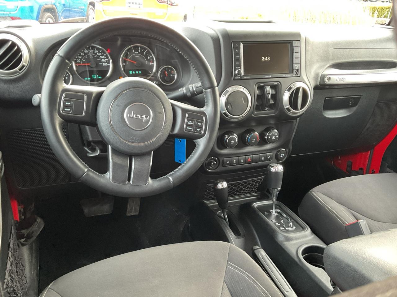 2016 Jeep Wrangler NAV / HTD SEATS / TRAILER TOW / RMT START Photo