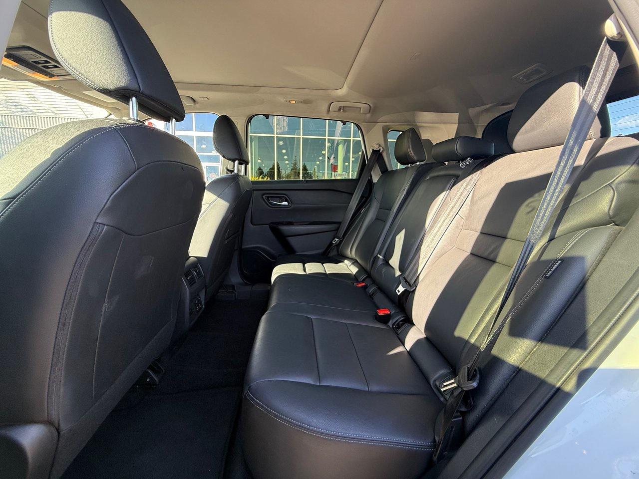 2024 Nissan Rogue SL Photo